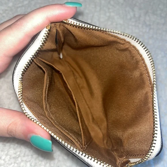 Coach Green Apple Leather Wristlet - Picture 3 of 3